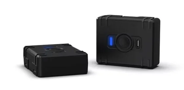 Personal GPS tracker with SOS button
